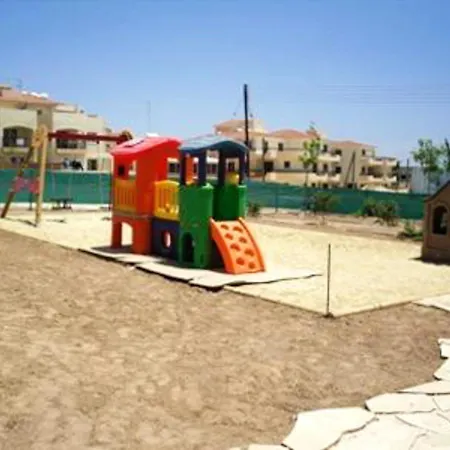 Seaside Terrace Retreat: 2br With Pool Near Larnaca *